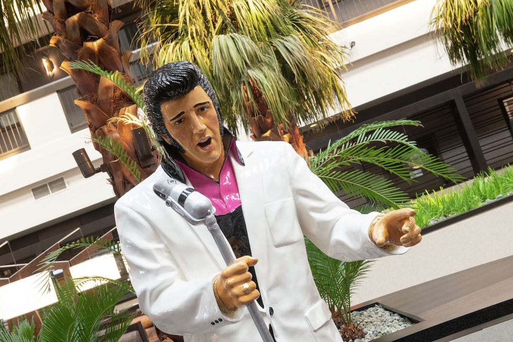 Embassy Suites by Hilton Las Vegas - photo 10