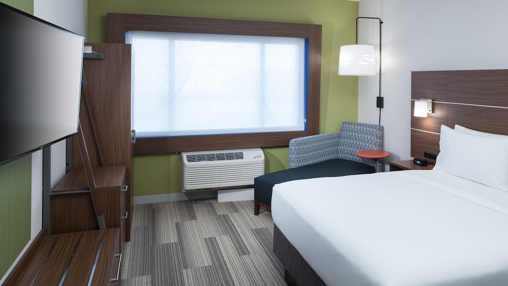 Holiday Inn Express & Suites Orlando at SeaWorld by IHG - photo 10