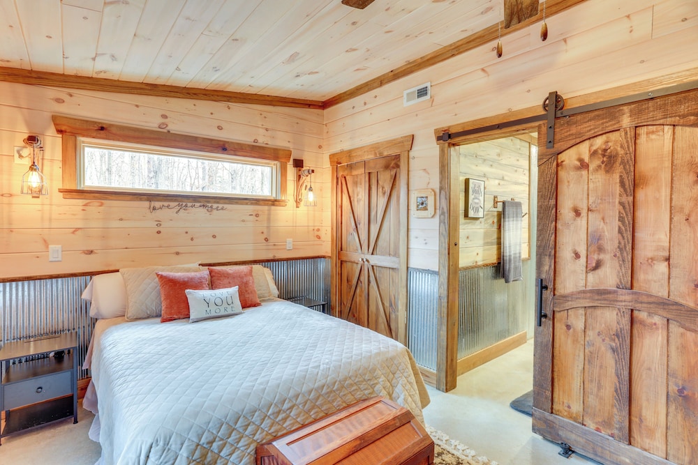 Peaceful Hiker S Hideaway W Deck On 1 Acre — Trenton