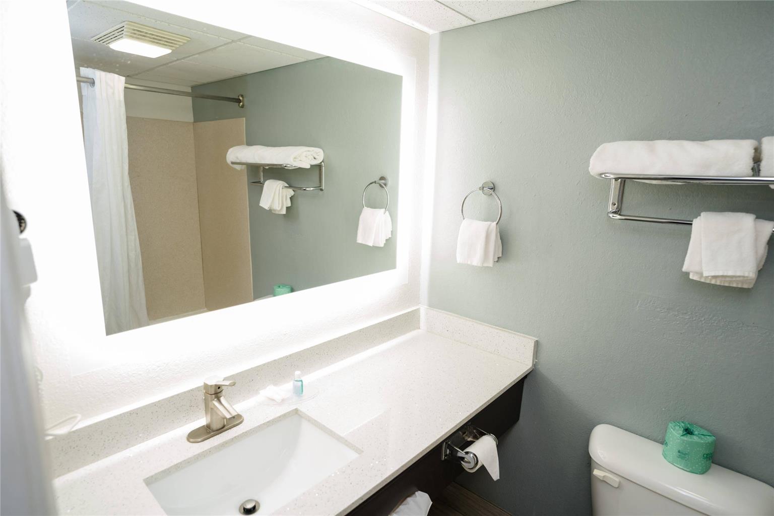 MainStay Suites Knoxville North I 75 - photo 19