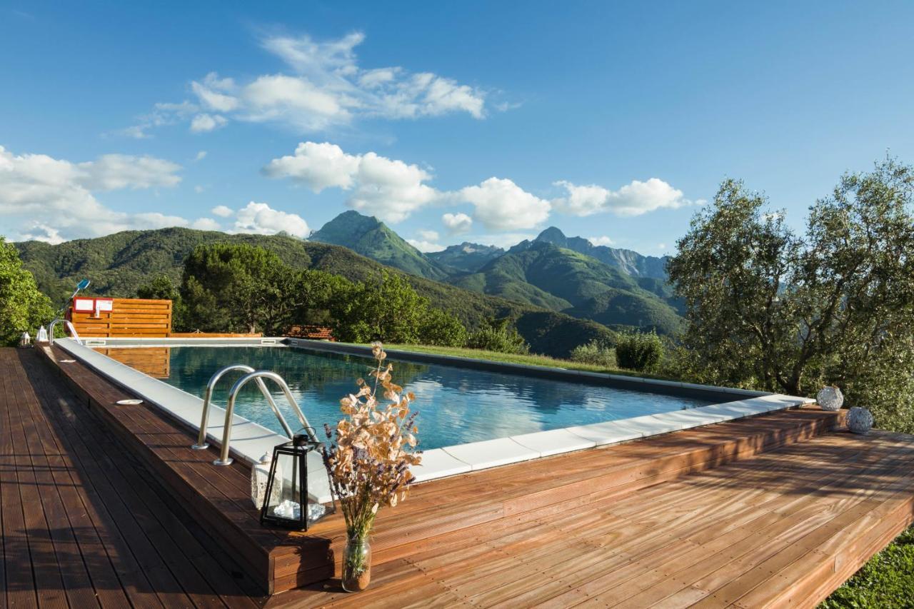 Agriturismo Tripala — 4-Star Luxury Hotel in Minucciano, Italy