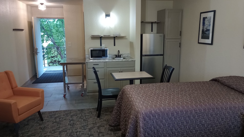 Cocusa Motel - photo 75