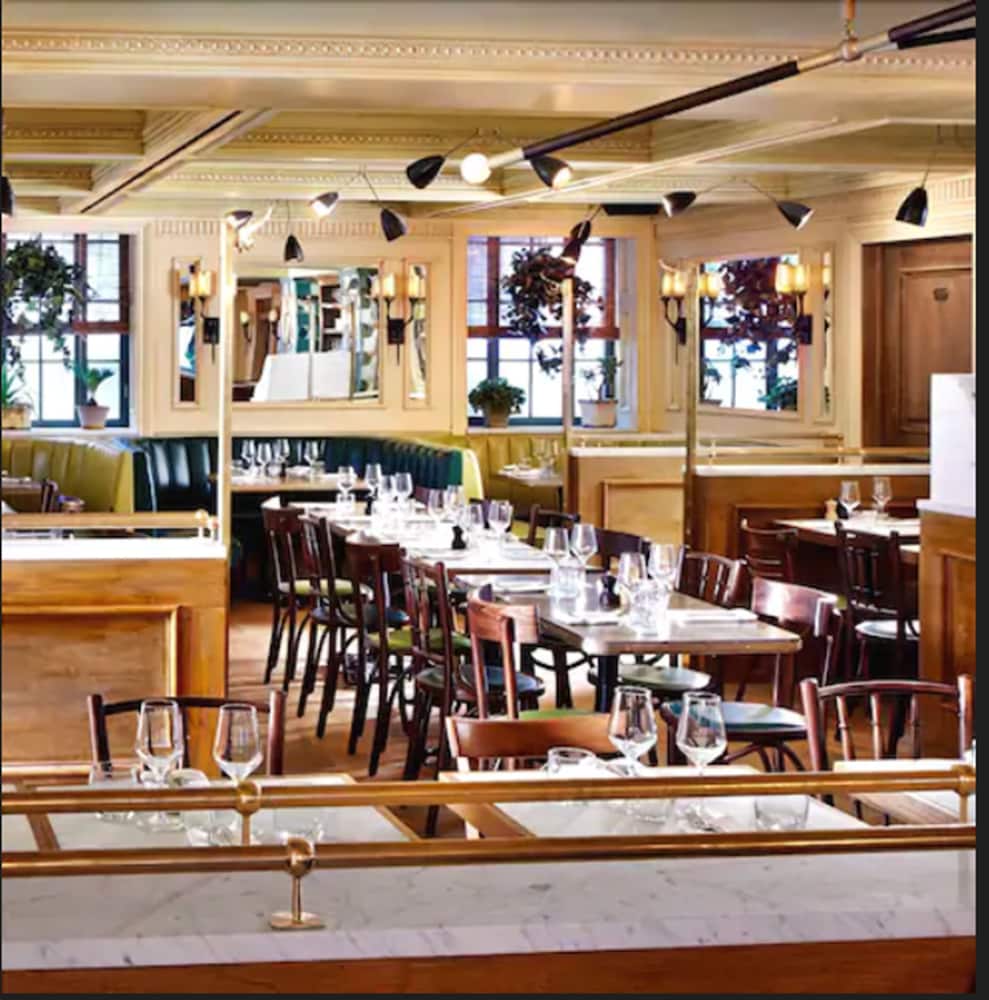 The Marlton Hotel - photo 21
