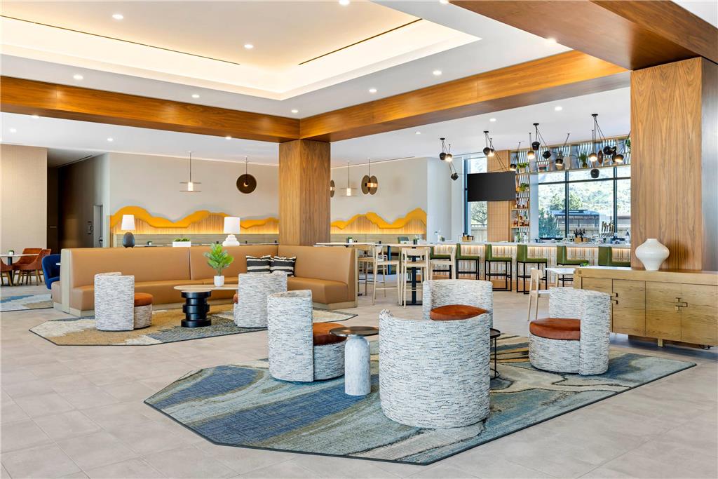 Cambria Hotel Burbank Airport - photo 13