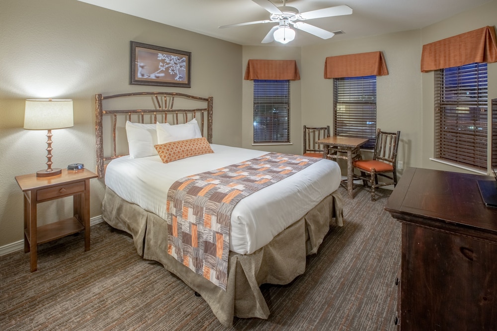 Holiday Inn Club Vacations Holiday Hills Resort Branson by IHG - photo 11