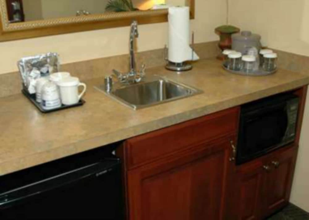 Hampton Inn & Suites Stillwater - photo 36