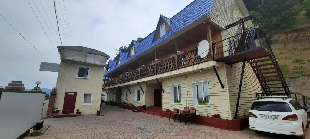 Alaniya Hotel in Listvyanka, Russia