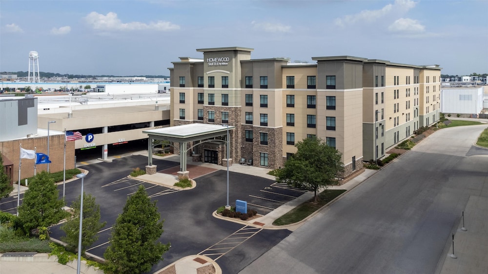 Homewood Suites by Hilton Wauwatosa Milwaukee - photo 45