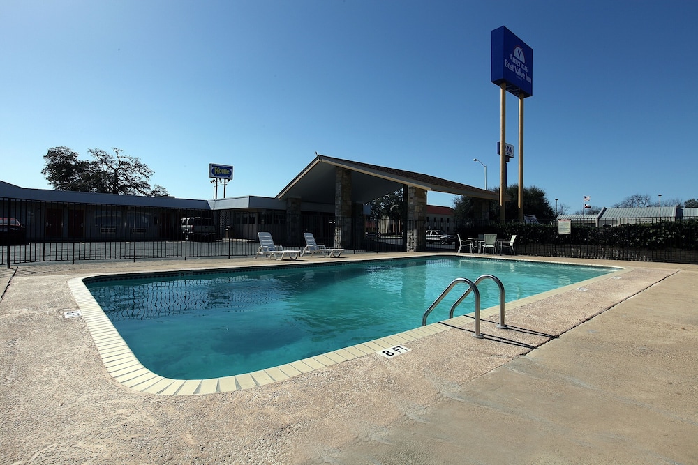Americas Best Value Inn Uvalde - featured photo