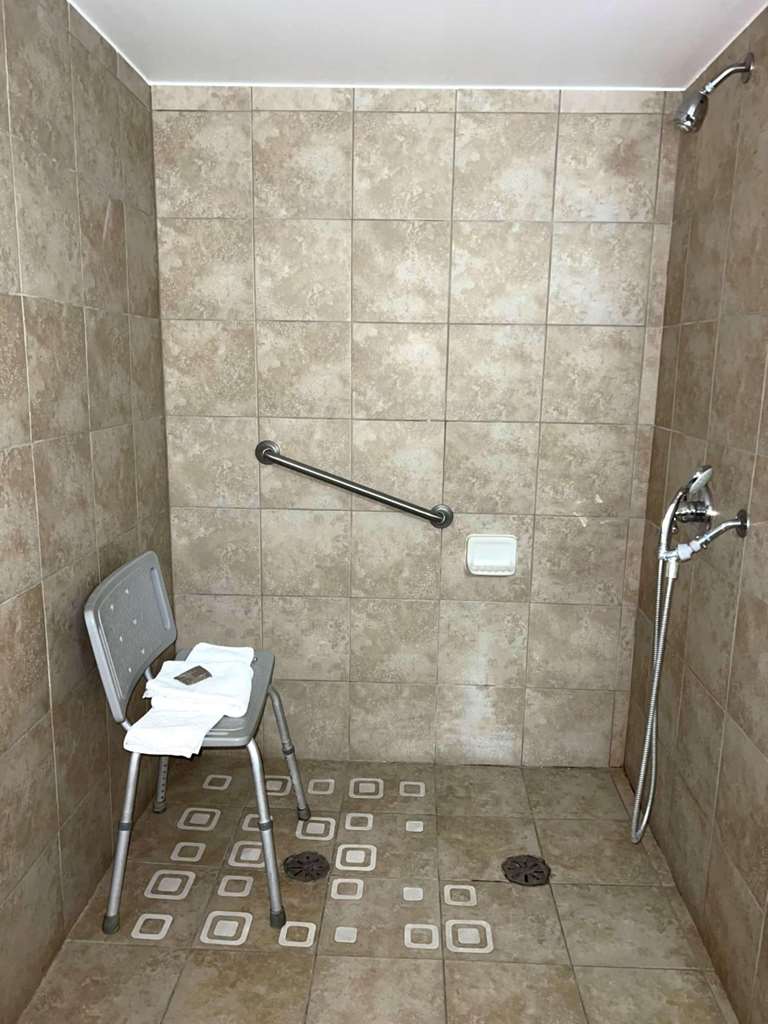 Country Inn & Suites By Radisson Battle Creek MI - photo 27