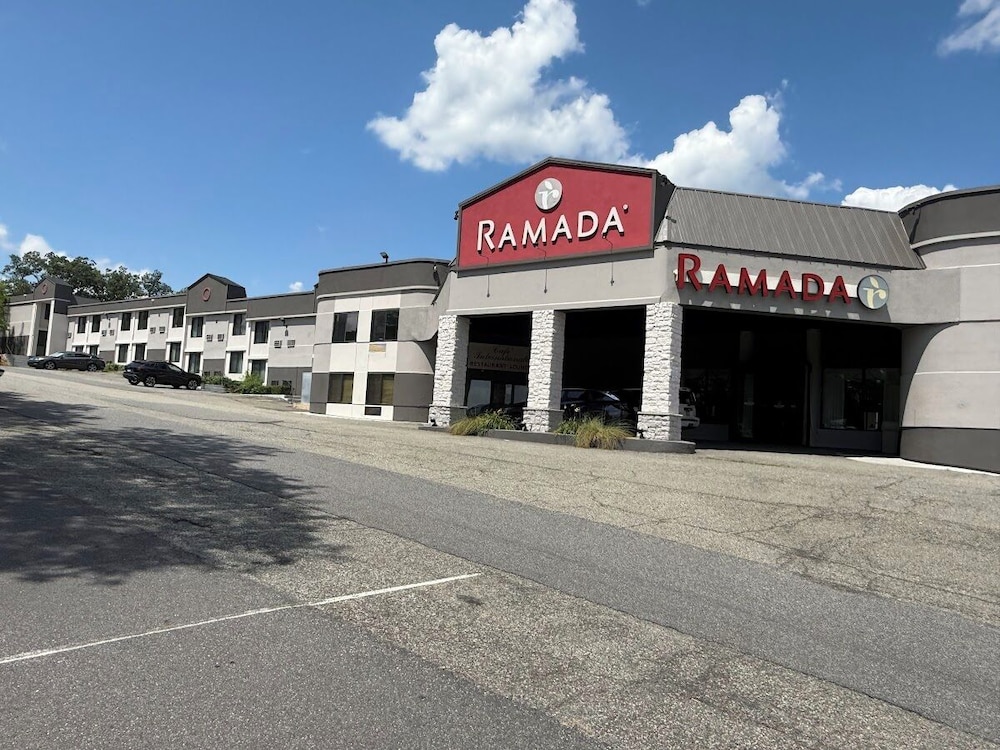 Ramada Newburgh West Point