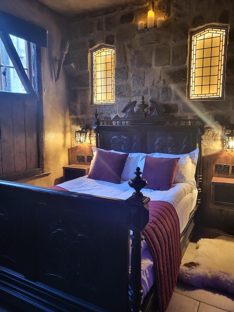Hocus Pocus Tiny Hotel - carbon neutral hotel in York