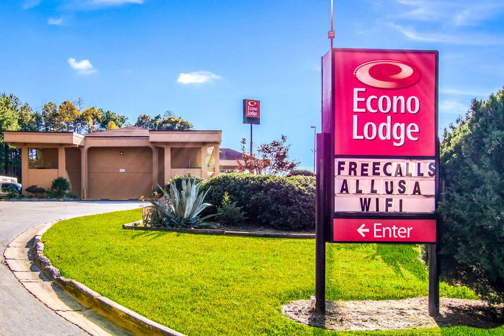 Econo Lodge Atlanta Airport East - photo 2