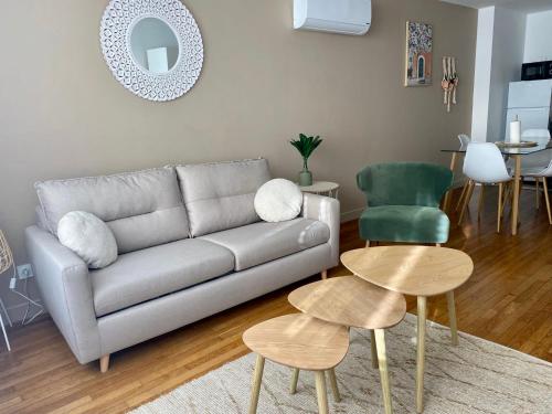 Cote Cour Gare Centre Tout Equipe Climatise Linges Fournis in Chateauroux, France