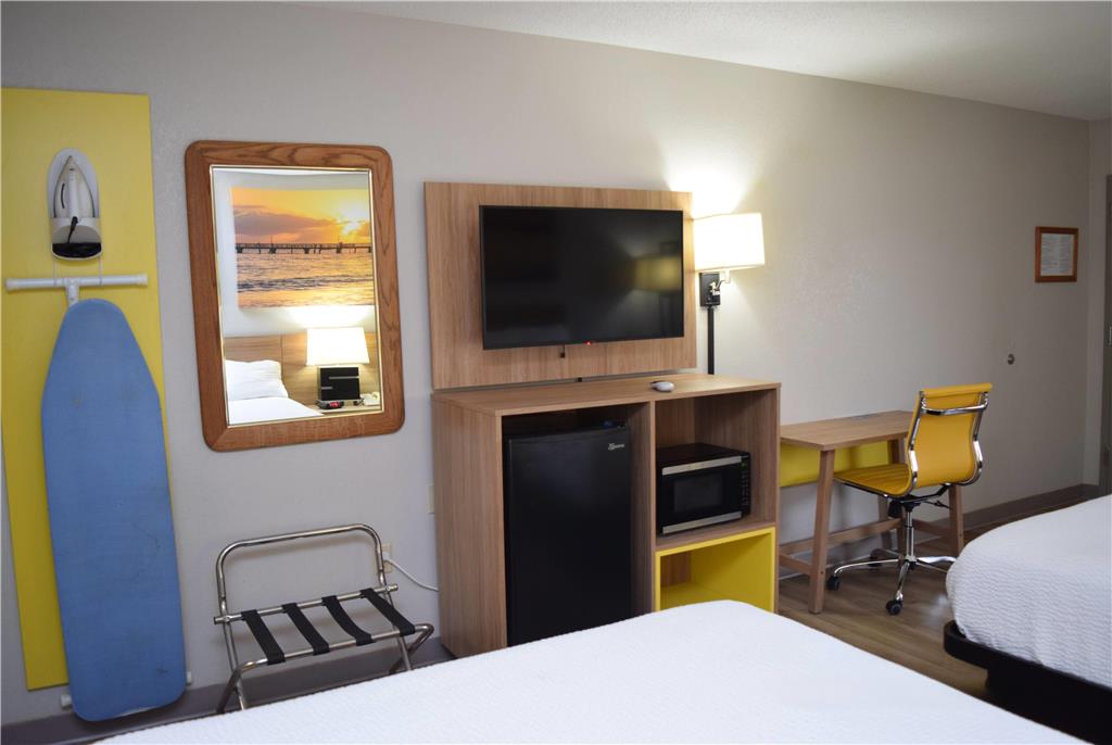 Days Inn by Wyndham Elberton - photo 24