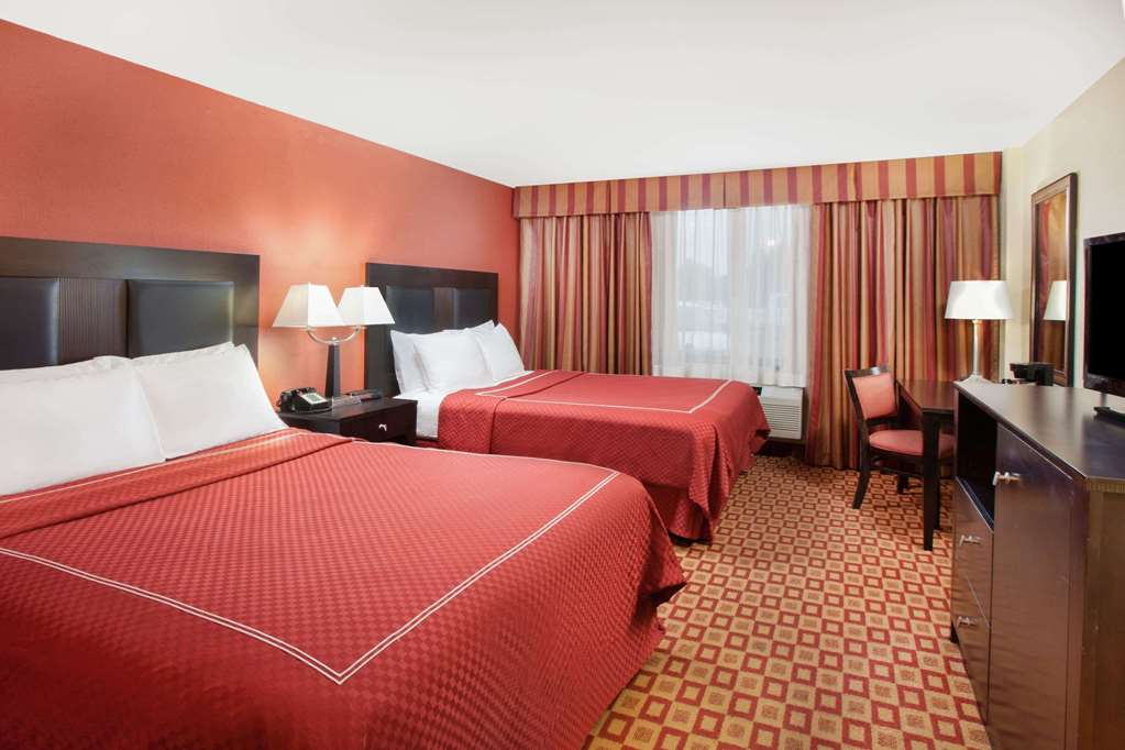 Super 8 by Wyndham Chicago Northlake O'Hare South - photo 9