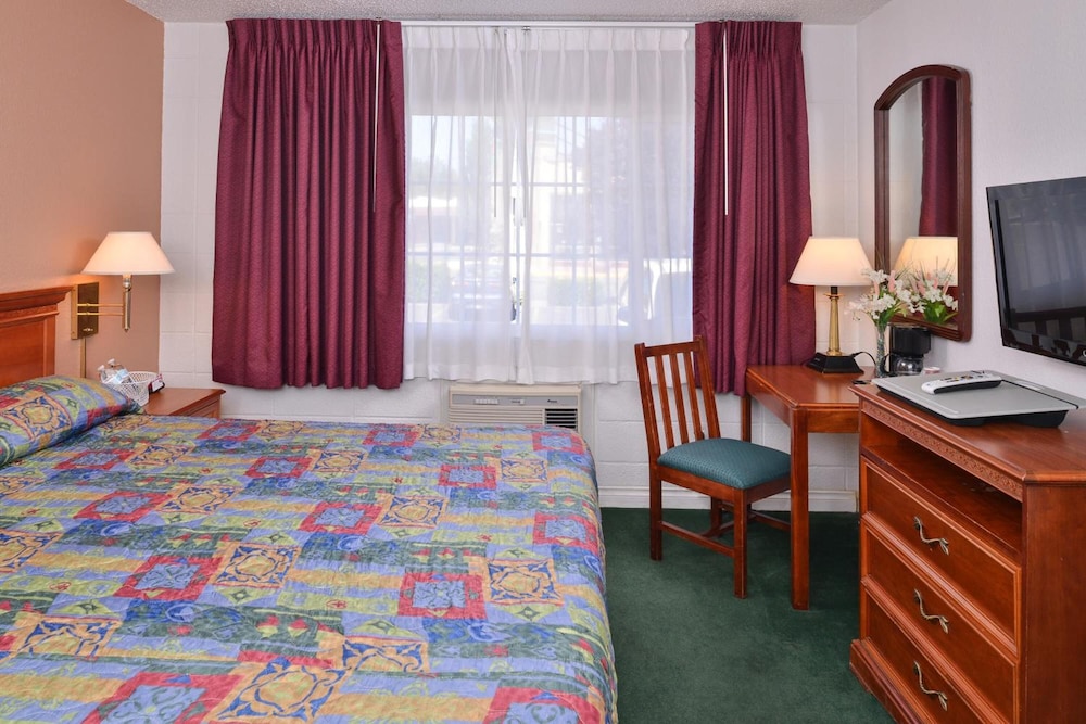 The Maverick Motel Main Street USA Collection by PNW Hospitality - photo 16
