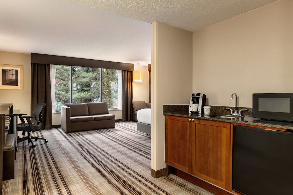 Holiday Inn Gaithersburg by IHG - photo 15