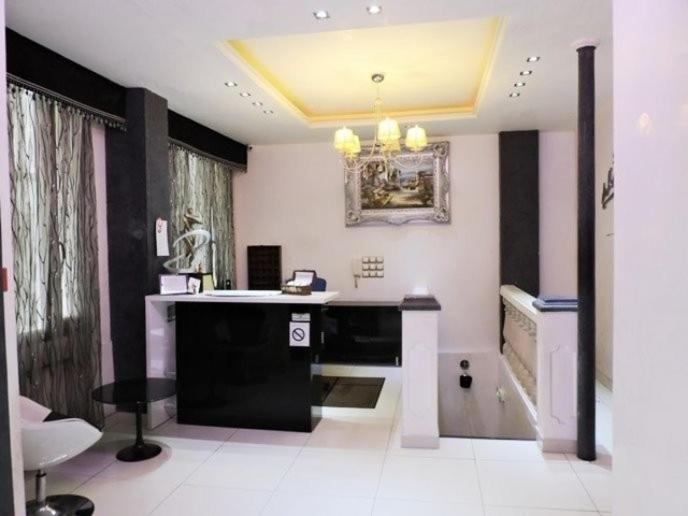Hôtel de l'Aveyron - last minute hotel in Paris