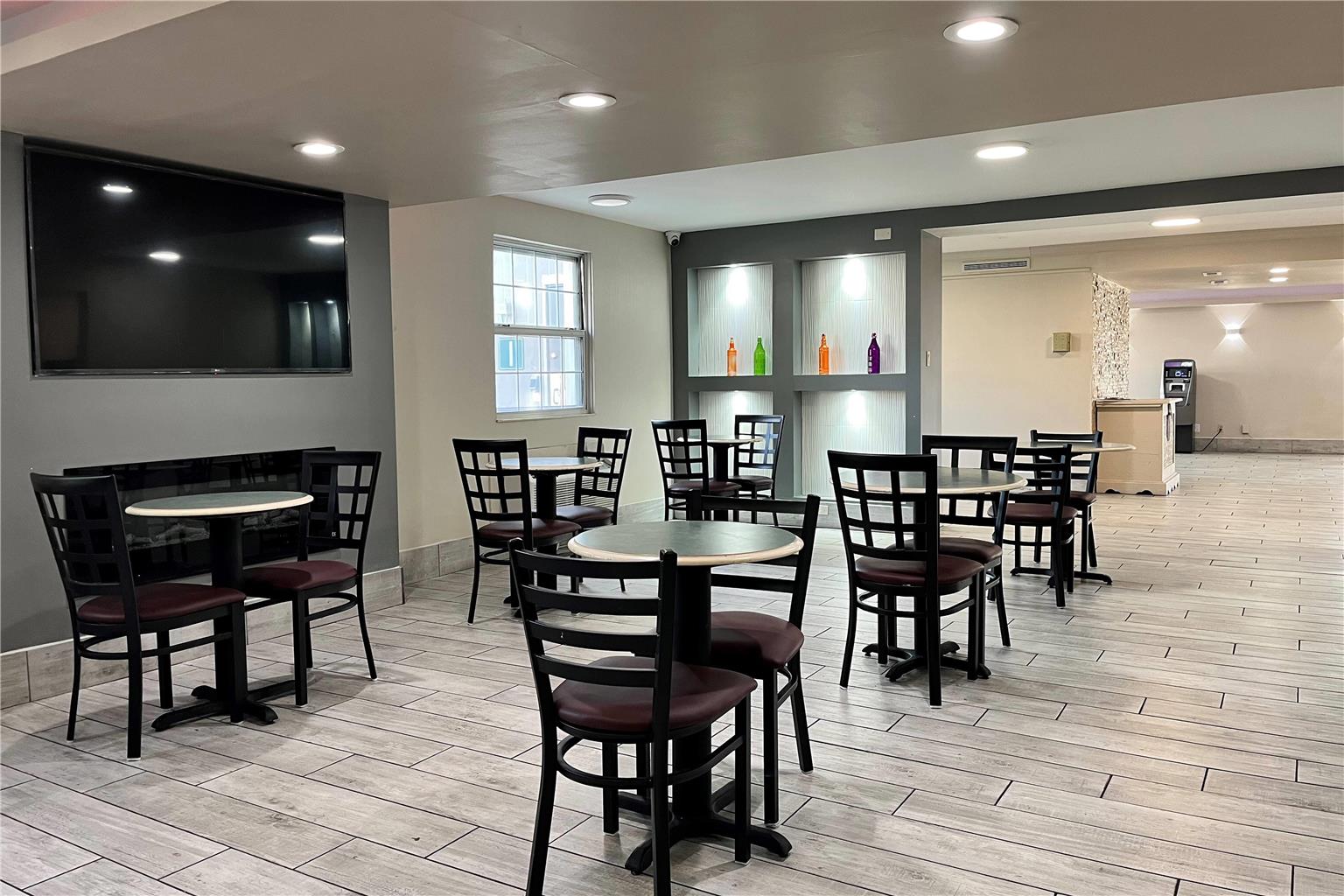 Baymont by Wyndham Indianapolis Airport Lynhurst - photo 9