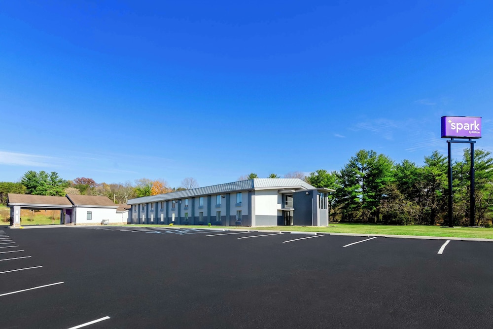 Spark by Hilton Daleville Roanoke North - photo 29