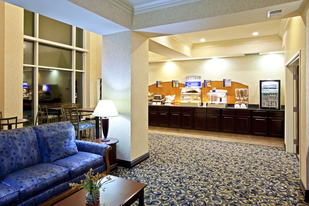 Holiday Inn Express Hotel & Suites Frankfort by IHG - photo 24