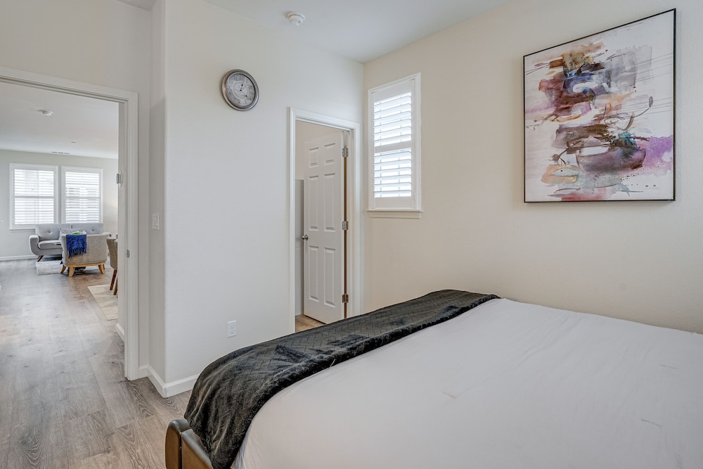 Richmond Vacation Rental: 1 Mi to Shoreline - photo 7