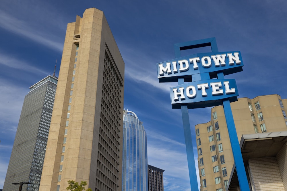 The Midtown Hotel - photo 18