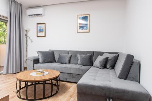 Apartment Kiki — 4-Star Luxury Hotel in Kastel Stafilic, Croatia