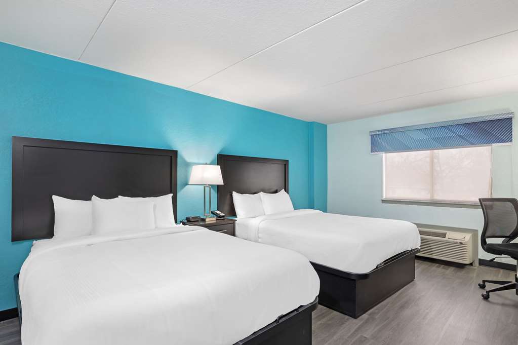 Clarion Inn Des Moines Airport - photo 16