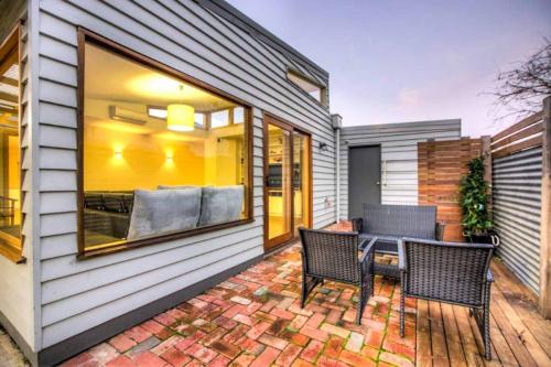 5 Connelly Echuca Holiday Homes — 4-Star Luxury Hotel in Echuca, Australia
