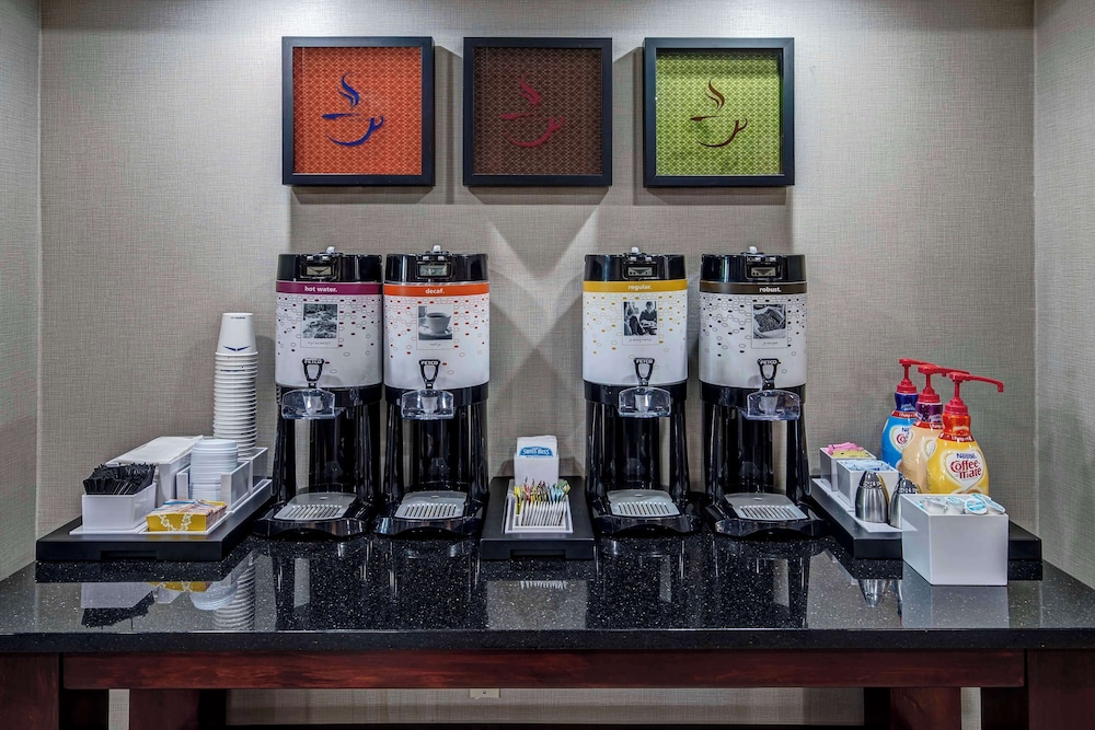 Hampton Inn Orlando Maingate South - photo 22