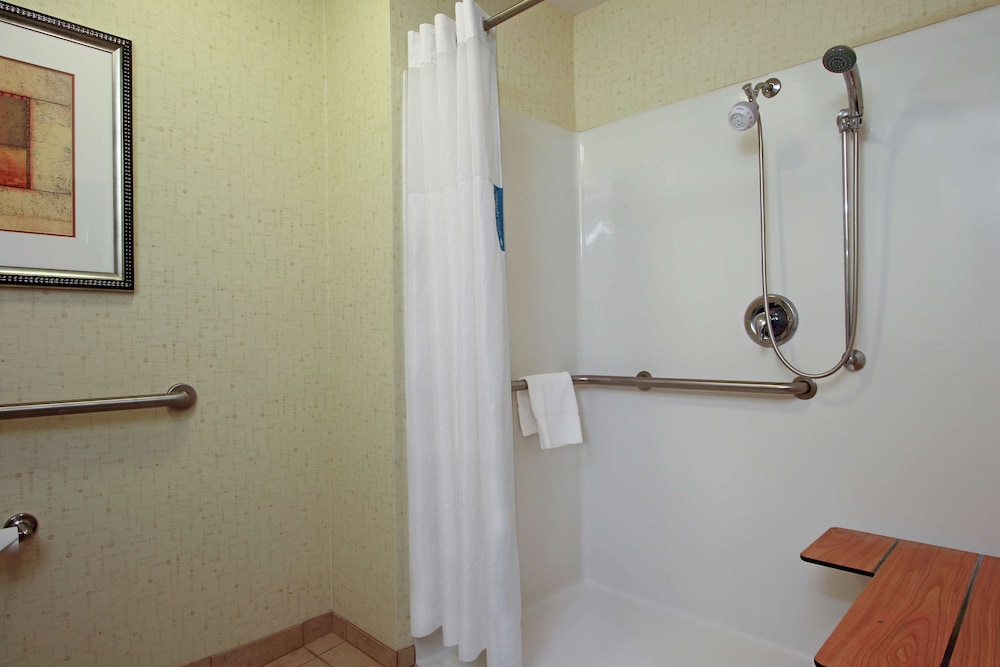 Hampton Inn & Suites Buffalo - photo 44