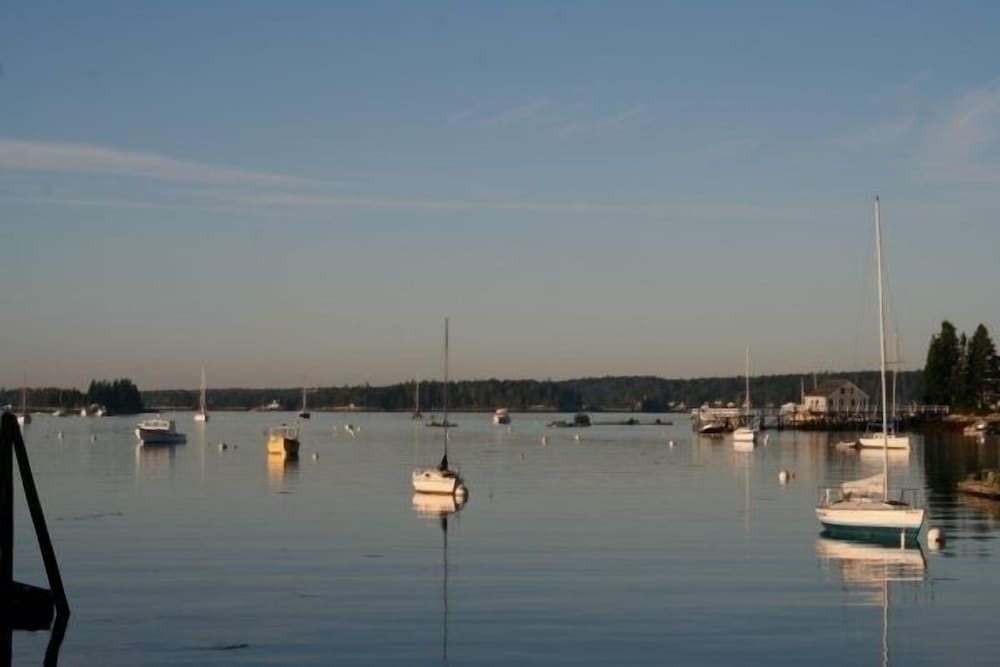 Tugboat Inn - photo 164