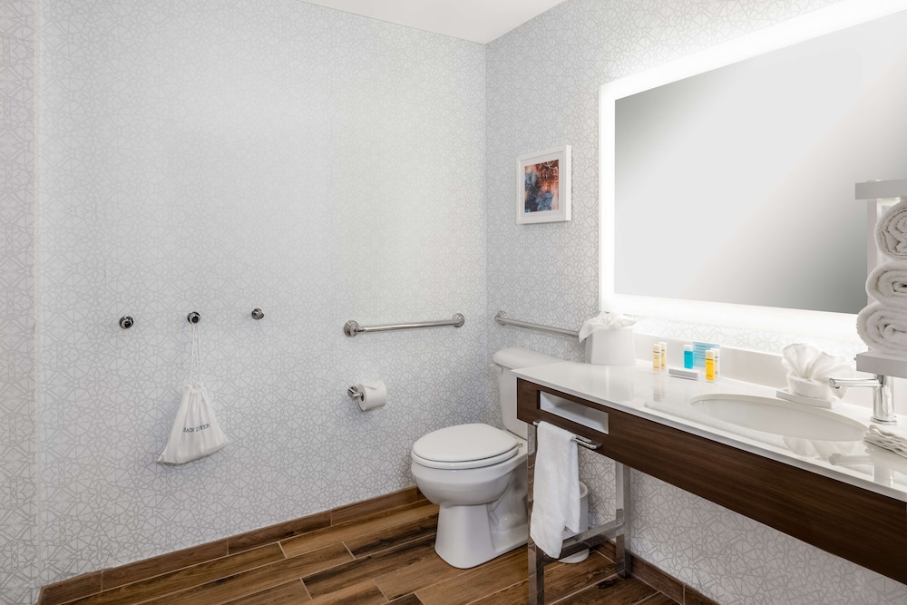 Hampton Inn & Suites Hopkinsville - photo 21
