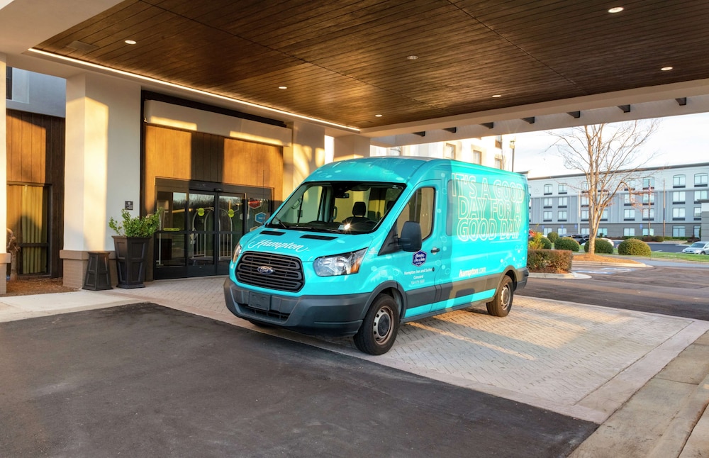 Hampton Inn & Suites Concord Charlotte - photo 40