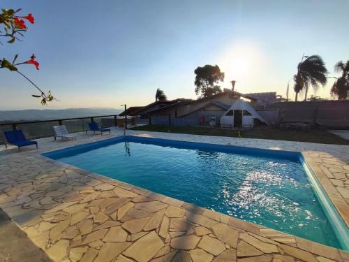 Ferias Com Piscina E Diversao Reserve A Chacara Delira — Mairipora