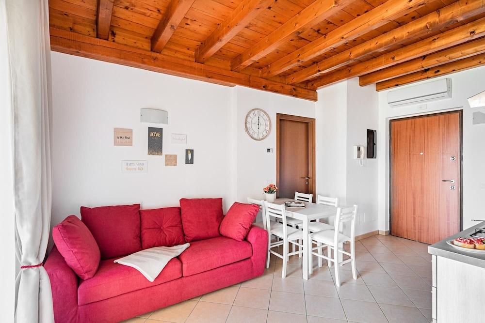 Manerba Resort C2 by Wonderful Italy — hotel in Manerba Del Garda
