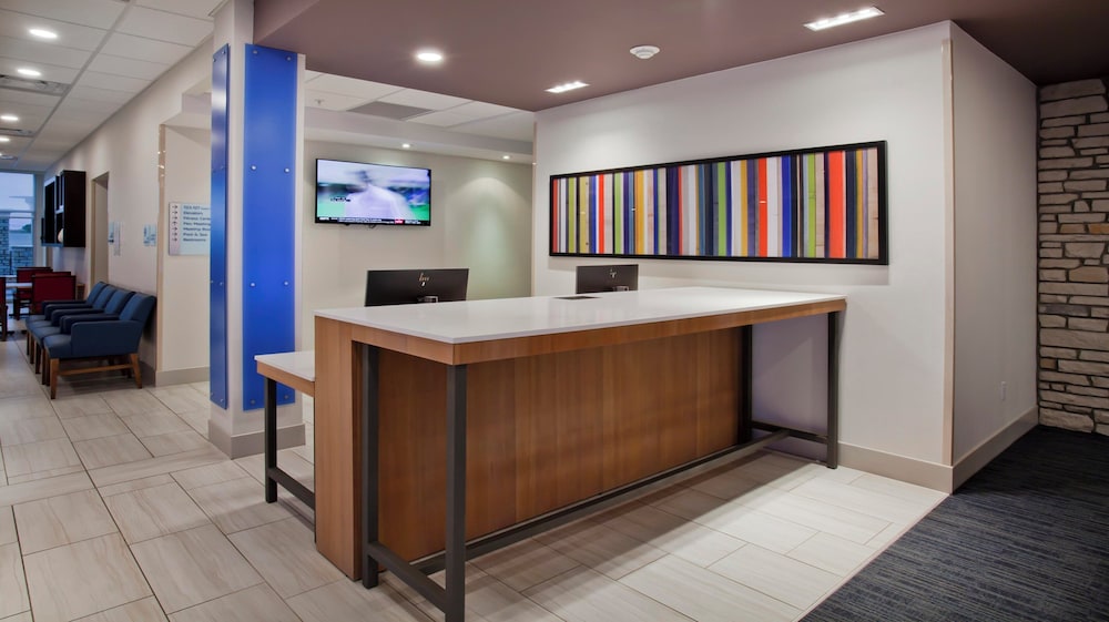 Holiday Inn Express and Suites Green River - photo 47