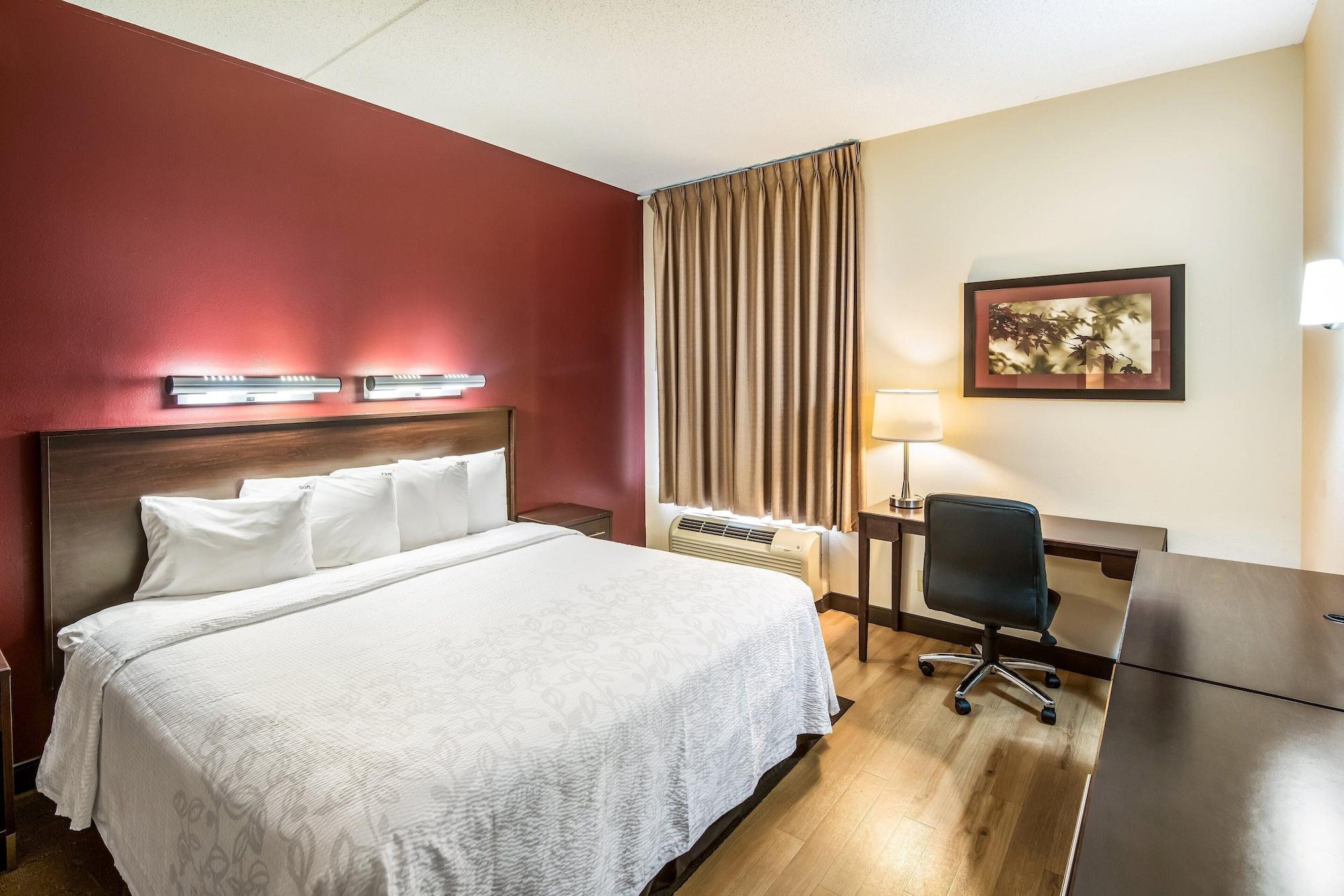 Red Roof Inn PLUS South Deerfield Amherst - photo 12