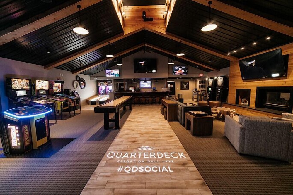 Quarterdeck Resort & Restaurant - photo 247
