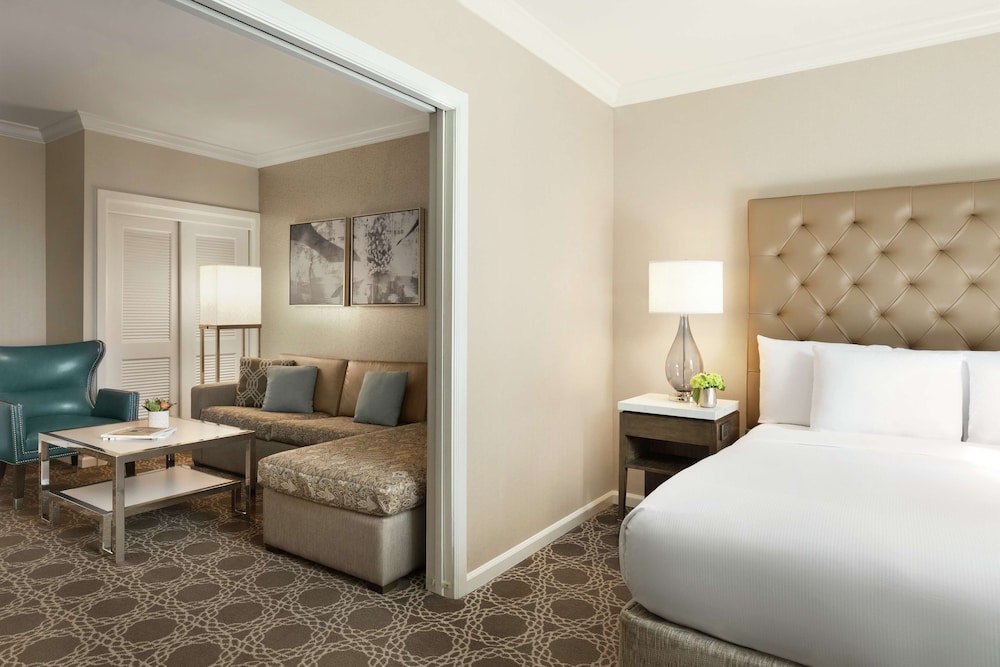 Hilton New Orleans St. Charles Avenue - photo 21