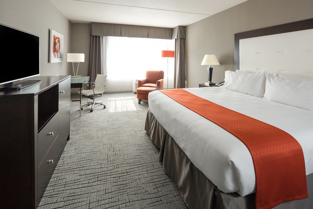 Holiday Inn Hotel & Suites Davenport by IHG - photo 4