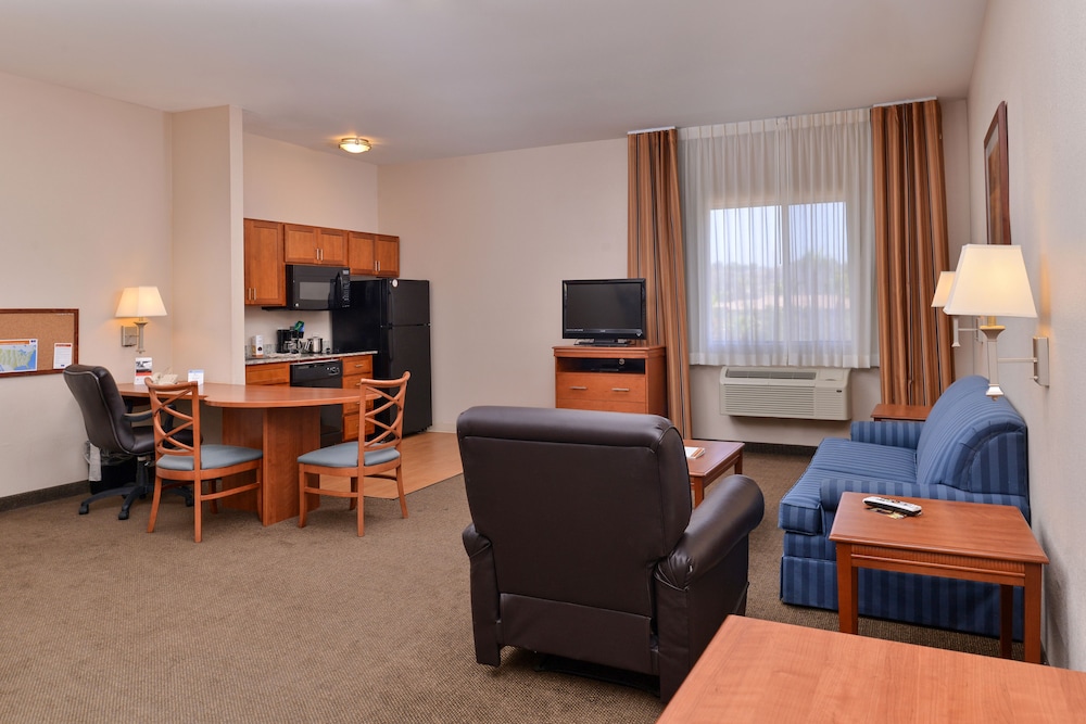 Candlewood Suites San Diego an IHG Hotel - photo 5