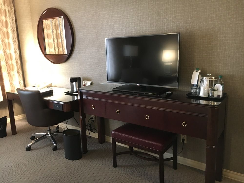 Sheraton Ontario Airport Hotel - photo 7