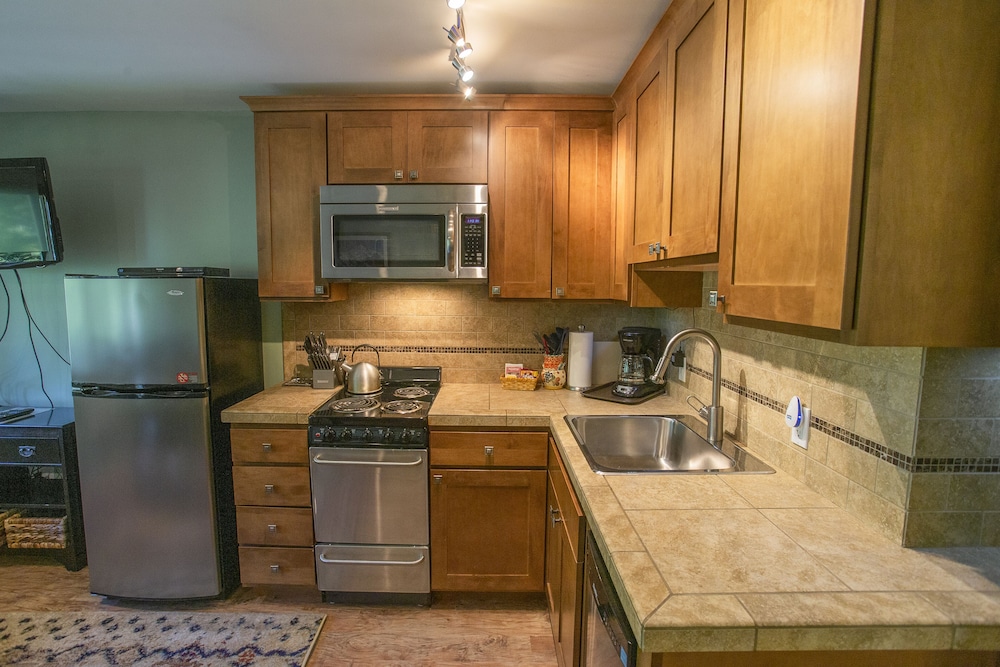 Crystal Chalets Condominiums at Crystal Mountain Ski Resort - photo 67