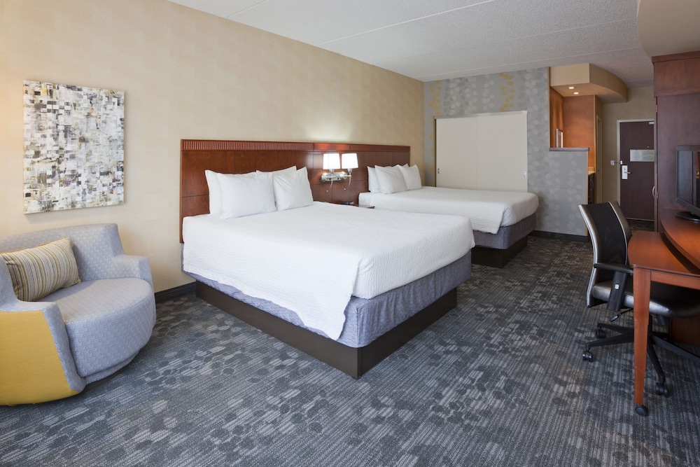 Courtyard by Marriott Minneapolis Maple Grove Arbor Lakes - photo 7