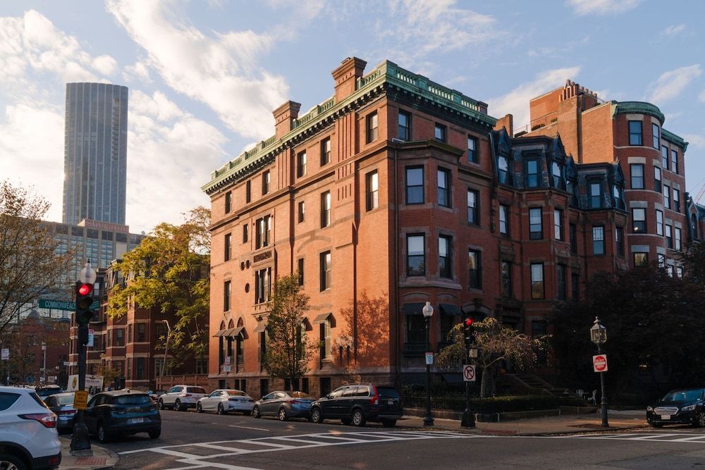 No. 284 powered by Sonder in Everett, United States