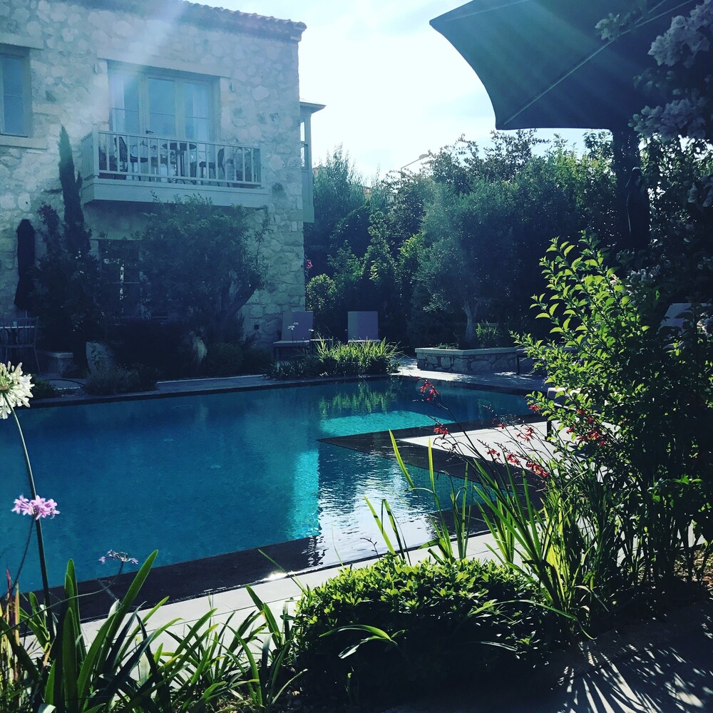 Istlondon - last minute hotel in Cesme