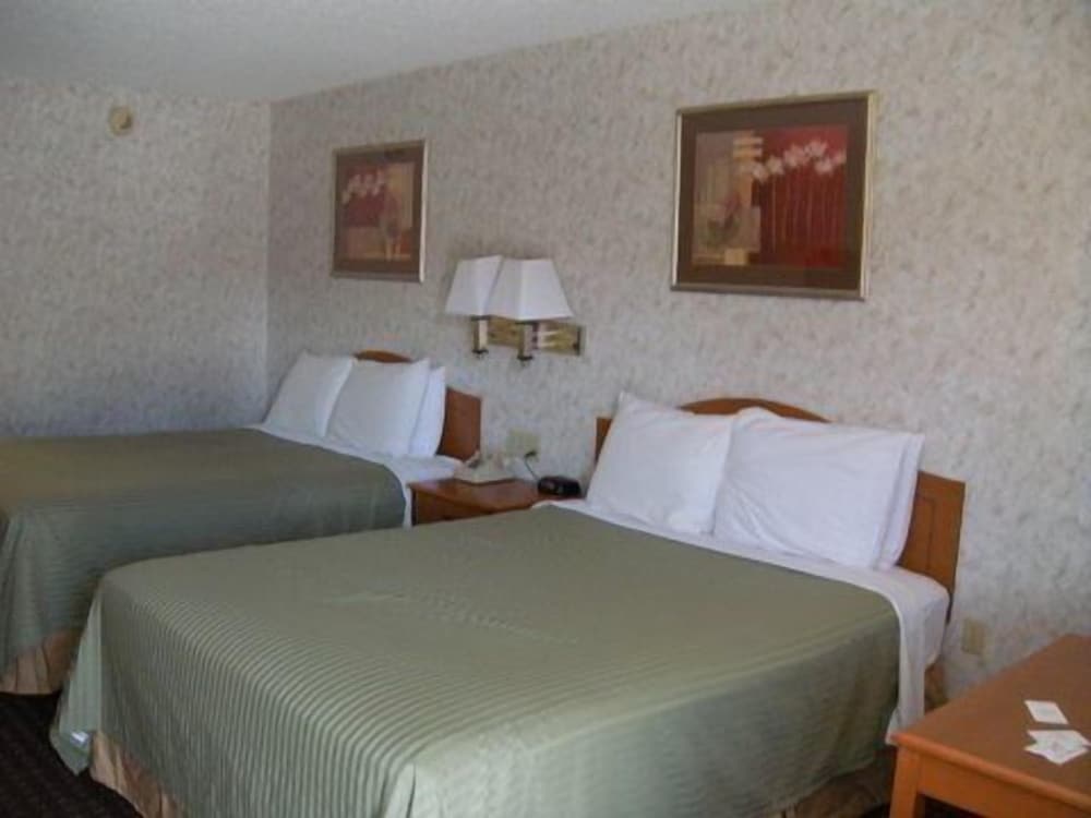 Motel West - photo 22